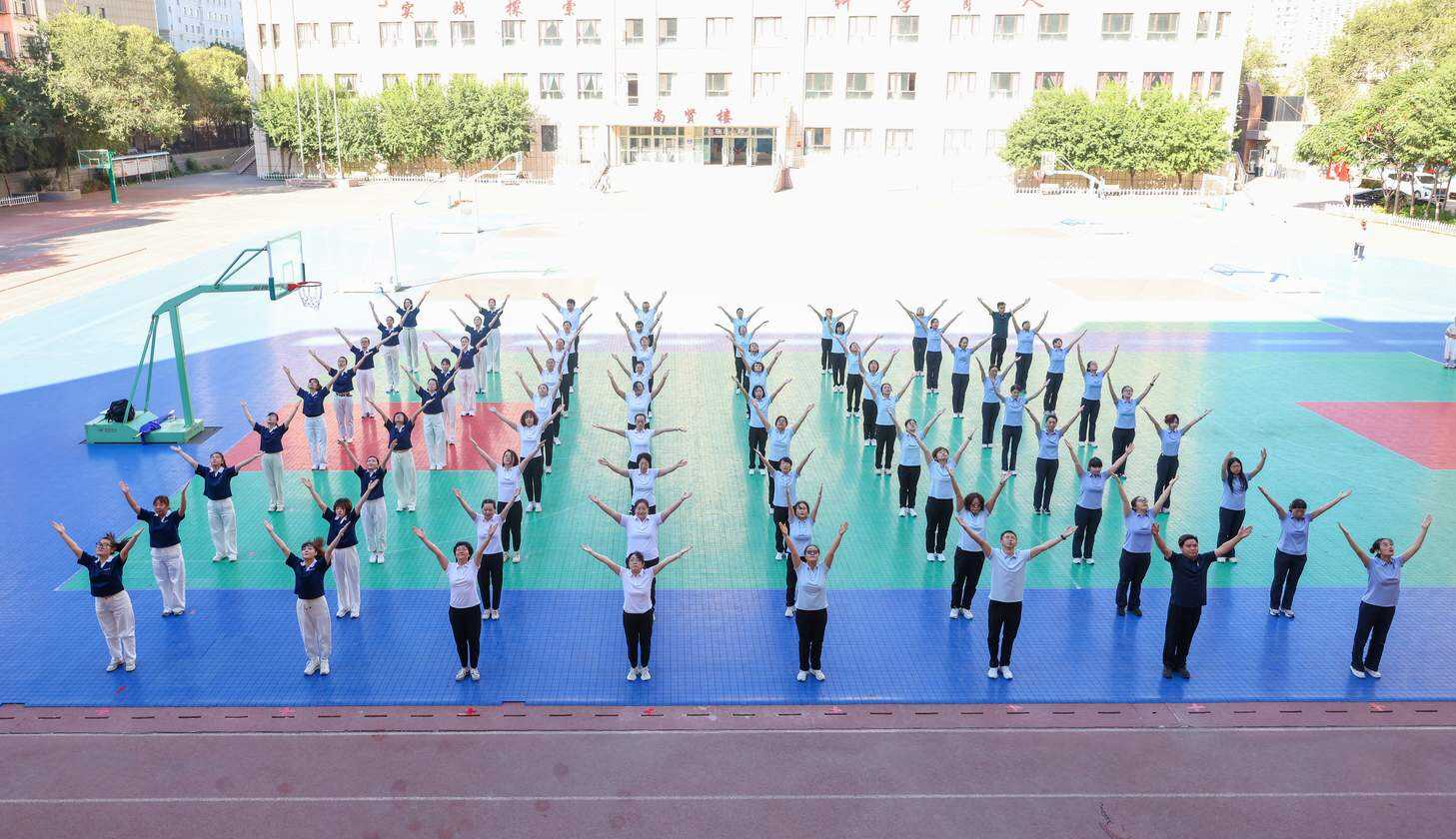 中国科学院新疆分院举办“运动强科研 拼搏向未来”职工运动会